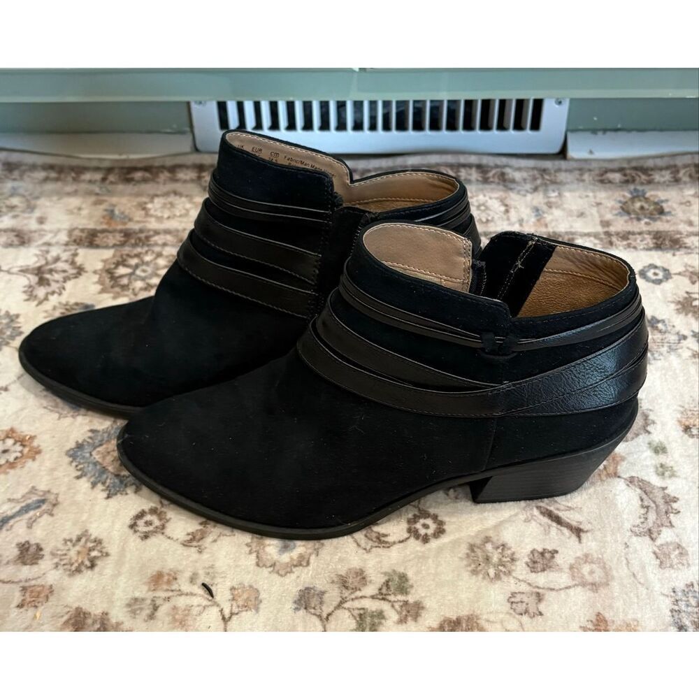 Lifestride Womens Paloma Booties Faux Suede Boots Leather Straps Black Size 7.5